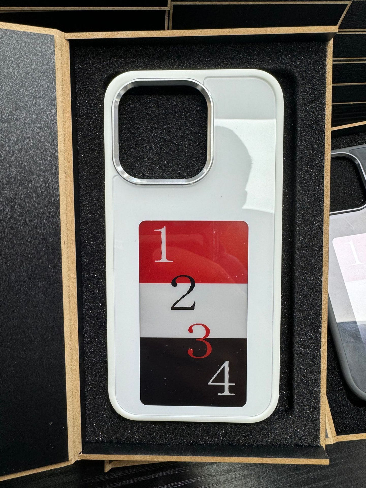 Phone Case Screen Projection